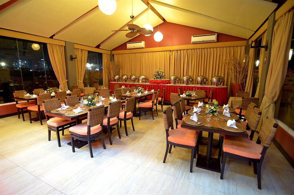 OYO 159 San Remigio Pensionne Suites Cebu Extérieur photo