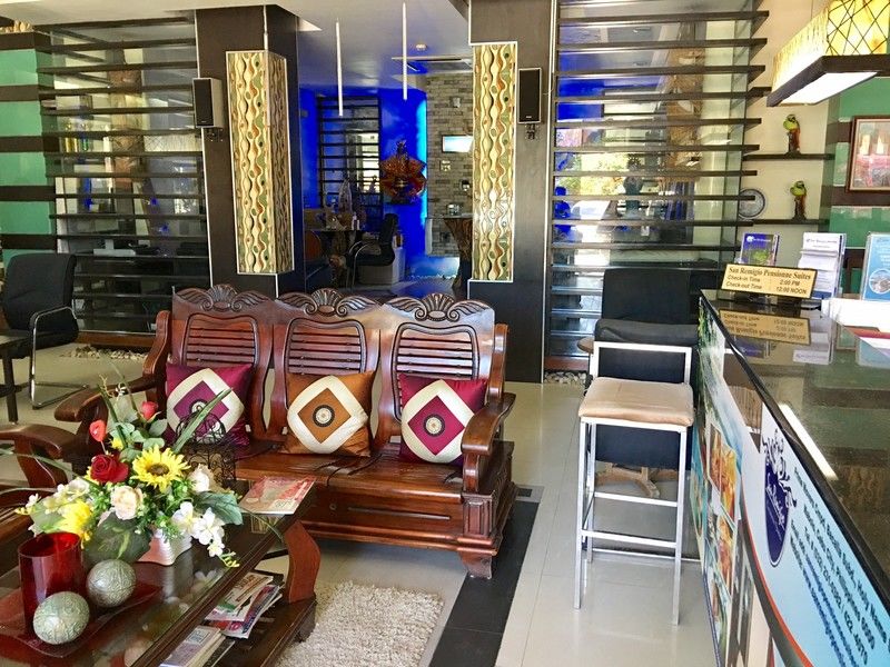 OYO 159 San Remigio Pensionne Suites Cebu Extérieur photo