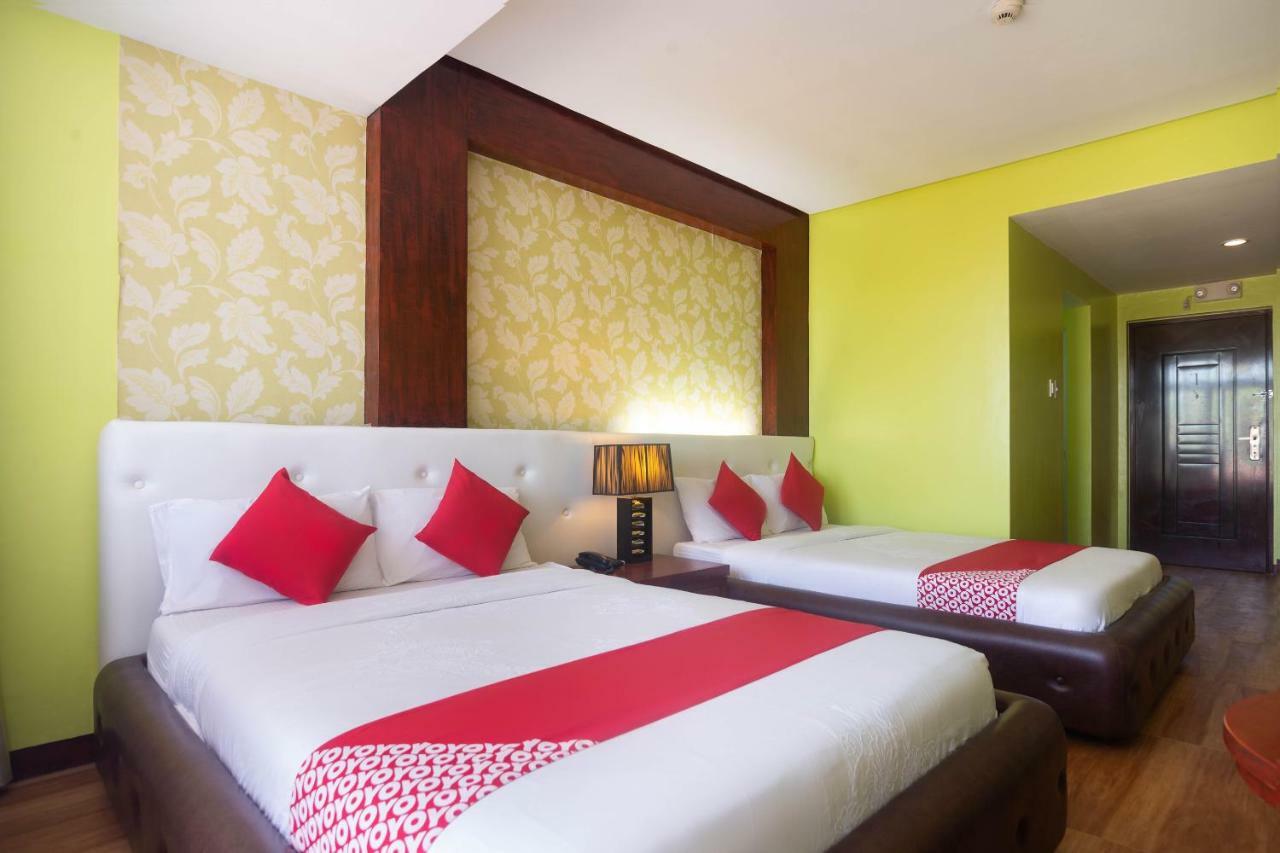 OYO 159 San Remigio Pensionne Suites Cebu Extérieur photo