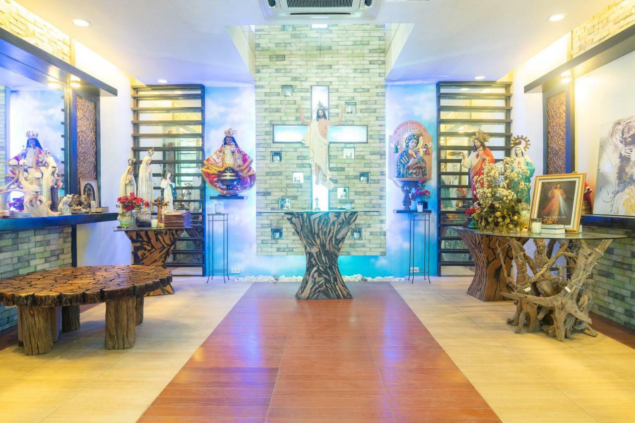 OYO 159 San Remigio Pensionne Suites Cebu Extérieur photo