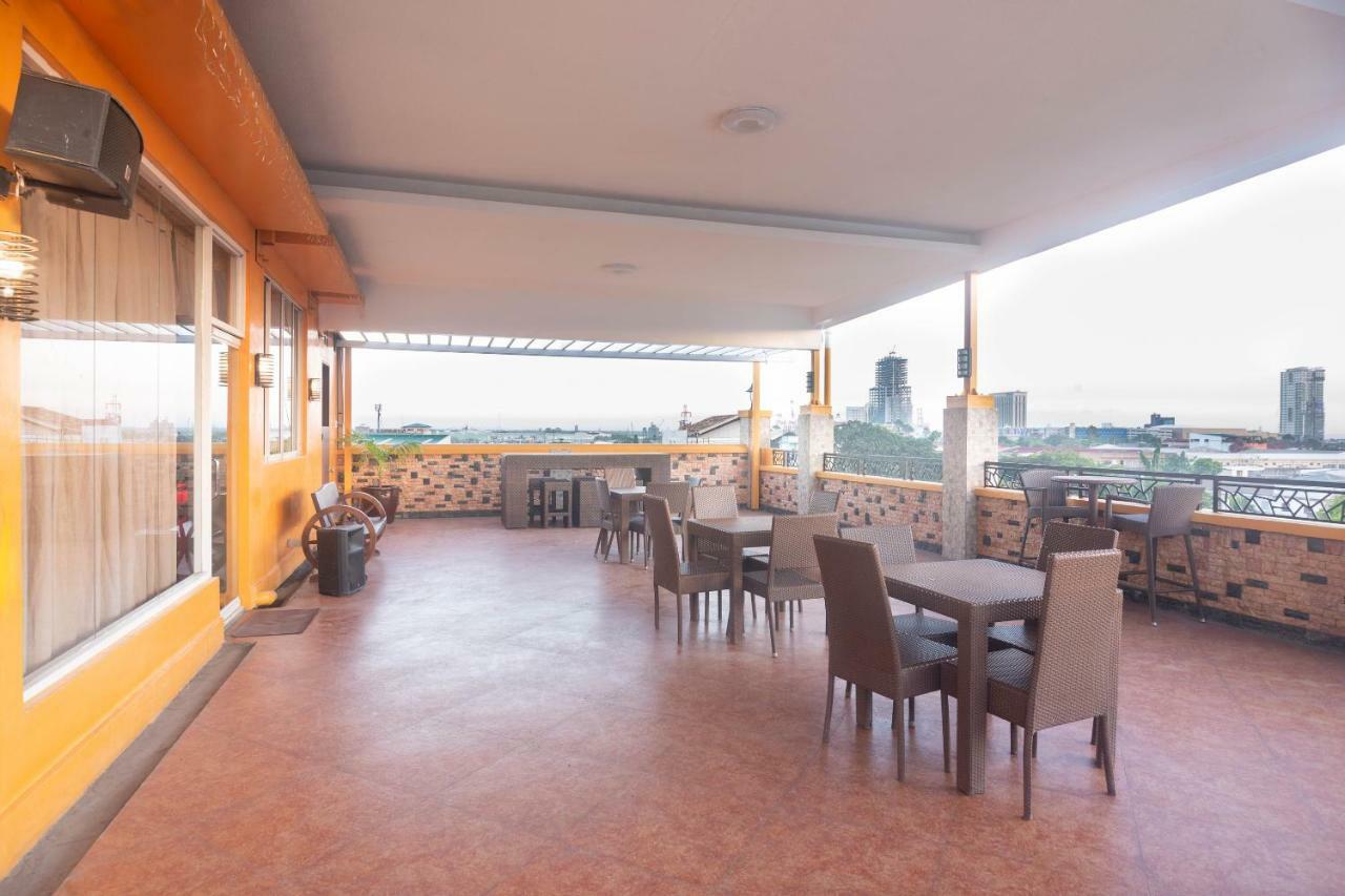 OYO 159 San Remigio Pensionne Suites Cebu Extérieur photo